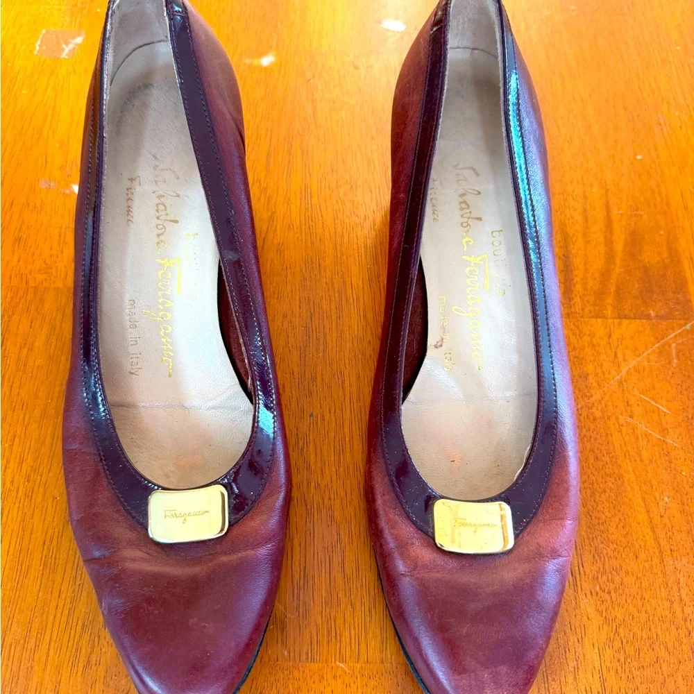 Salvatore Ferragamo Firenze Burgundy Leather Pumps size 8 vintage